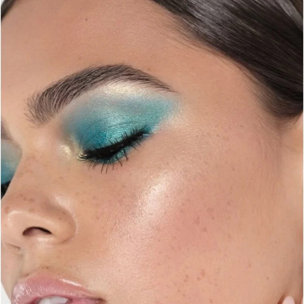 Anastasia Beverly Hills abh glidr